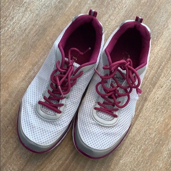 Runners - Picture 3 of 6